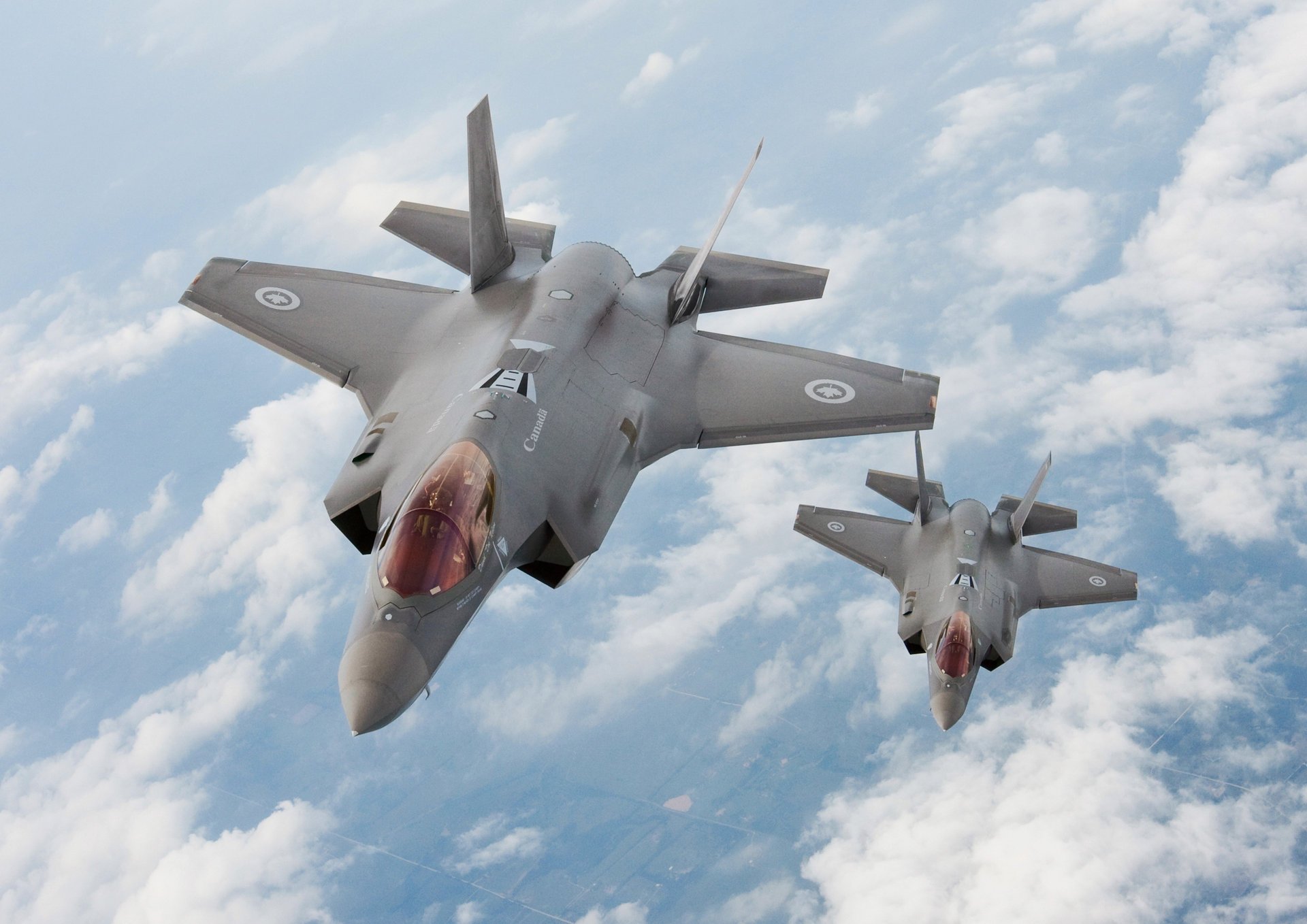lockheed lightning canada lightning ii canada martin aereo f-35 aviazione volo combattente nuvole altitudine velocità aviazione militare equipaggiamento militare aviazione