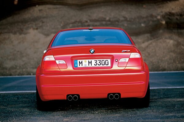 Modello tedesco della BMW rossa