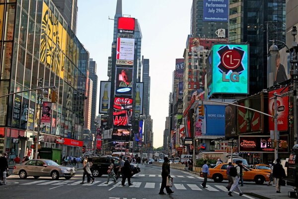 L inizio di una giornata frenetica in una grande città