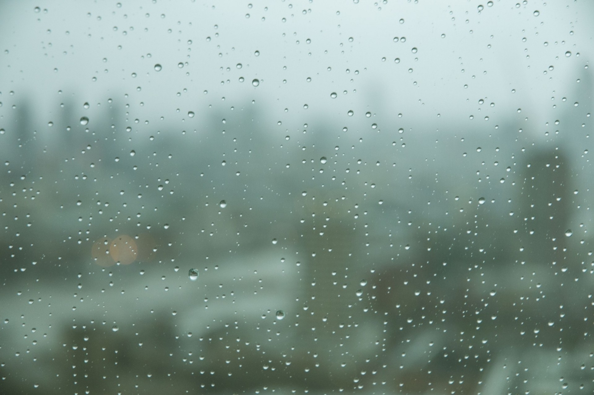acqua pioggia bokeh cade goccia