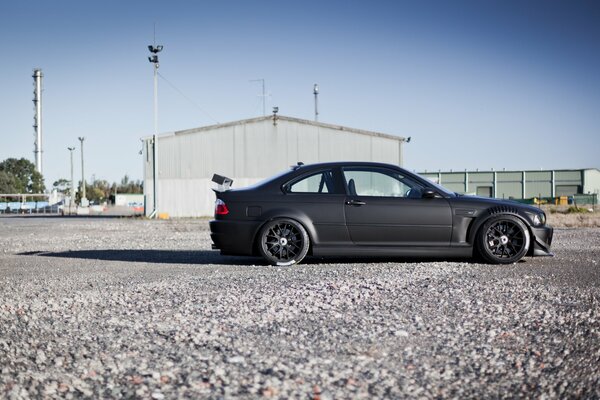 BMW l amore nero di qualsiasi ragazzo, questo è lo stile, Questa è la bellezza, la messa a punto è senza forma
