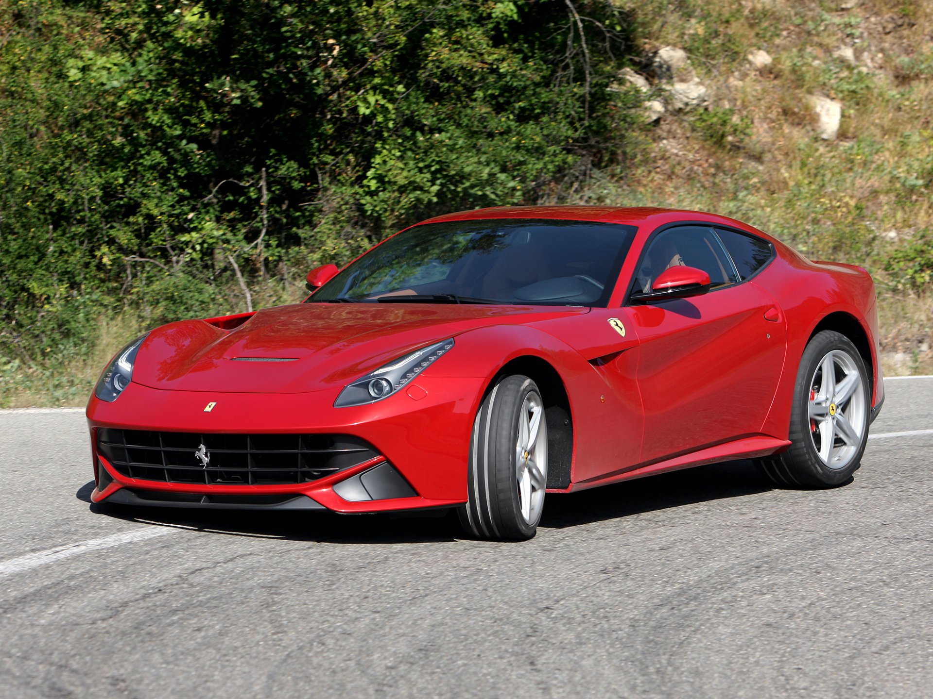 ferrari f12 berlinetta strada alberi anteriore ferrari f12