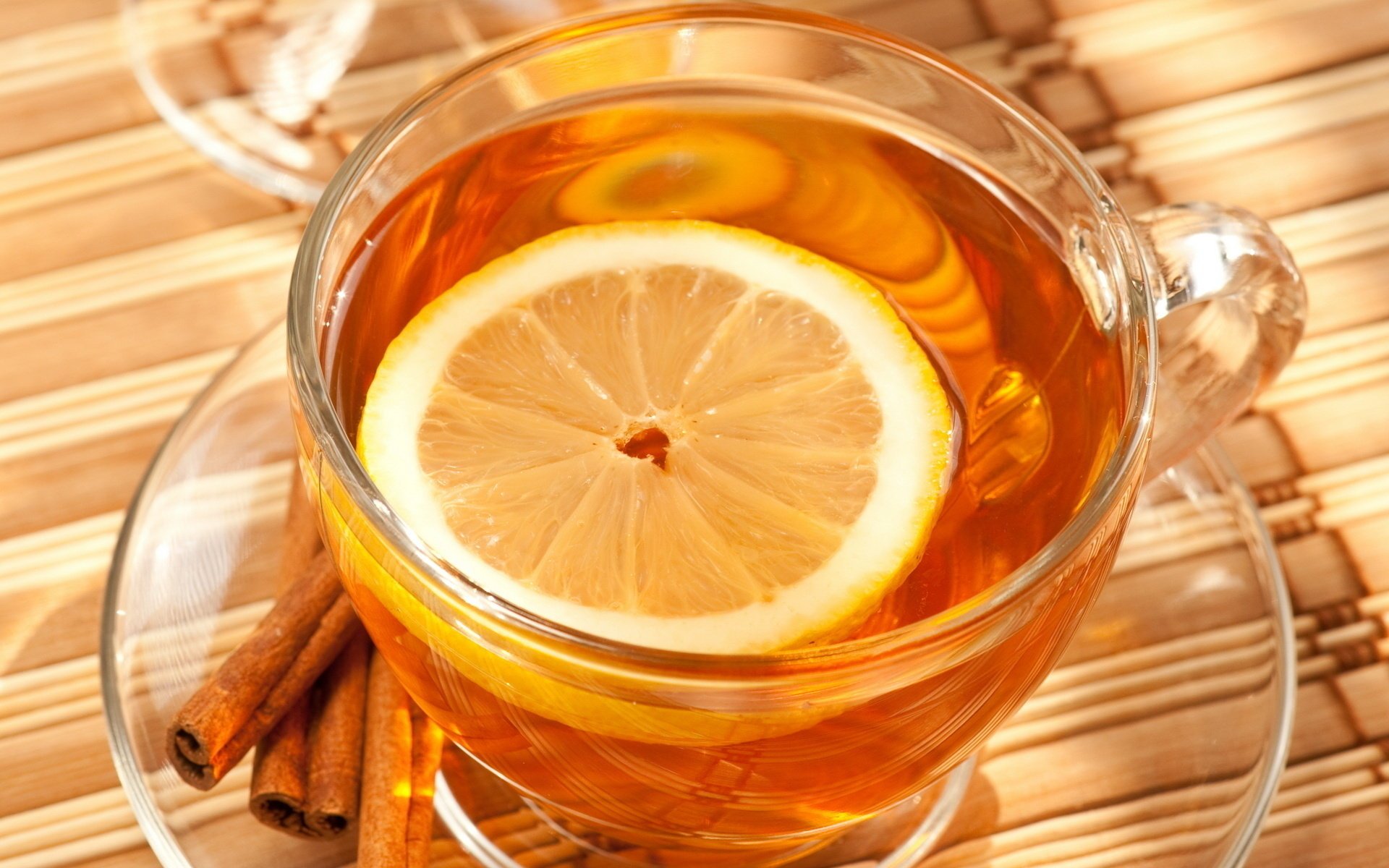 tè limone piattino tazza cannella