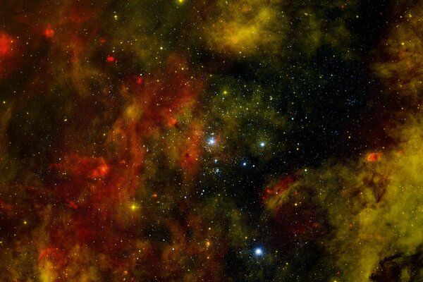 Ammasso di corpi celesti nella nebulosa