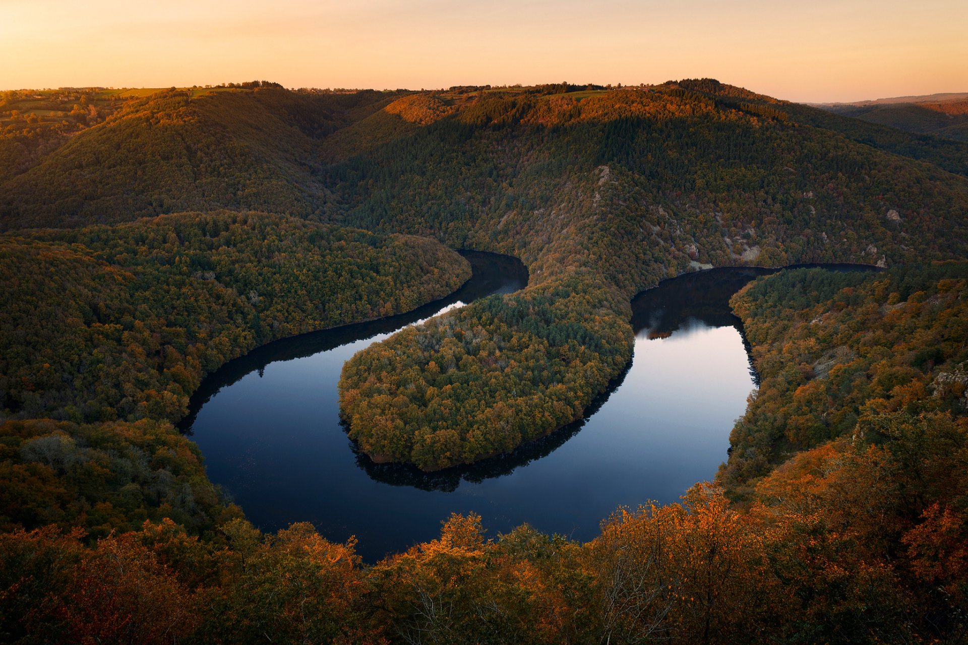 francia centrale fiume sioule affluente sinistro del fiume allier autunno