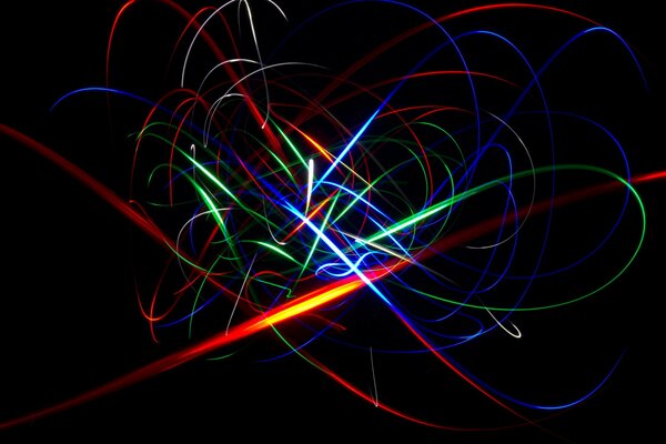 Sfondo geometrico astratto con linee caotiche colorate