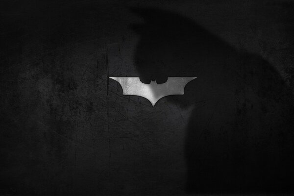 Logo ombra di Batman su sfondo pipistrello