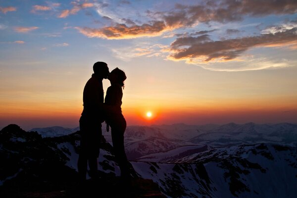 Romanticismo in cima alla montagna