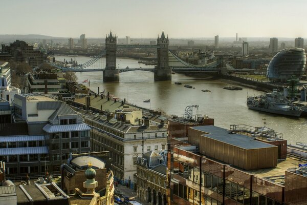 Un ponte mozzafiato a Londra