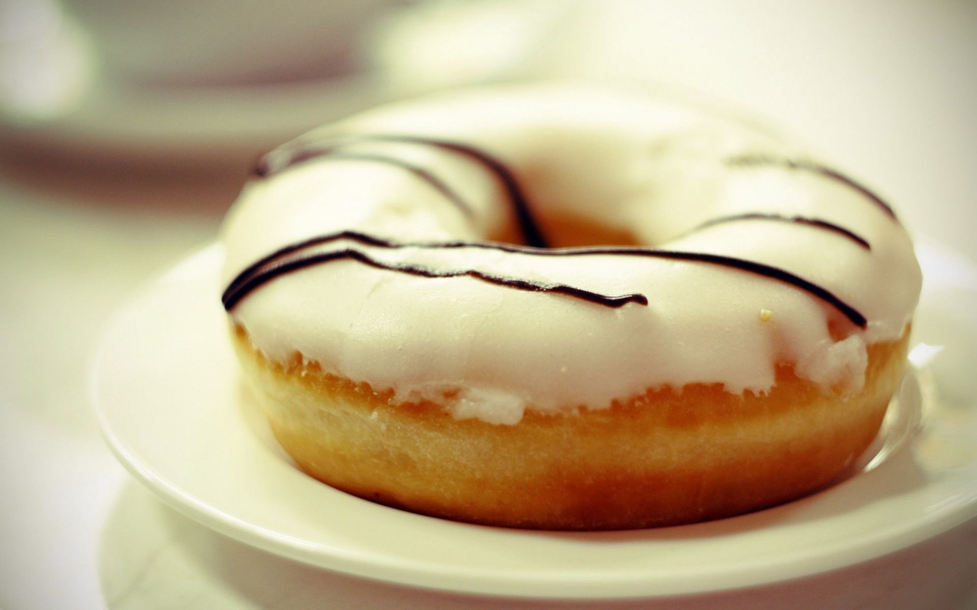 delicatezza ciambella dolce farina glassa dessert