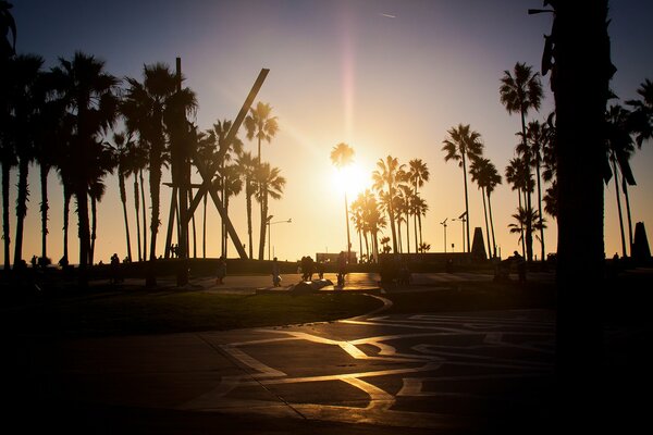 Tramonto che si estende su Los Angeles