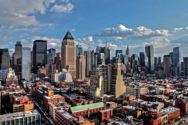 Manhattan in una giornata di sole