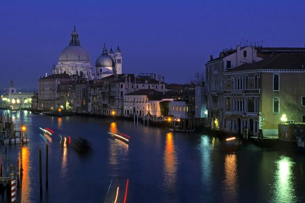 Venezia Canal Grande Notte Luci acqua riflessione
