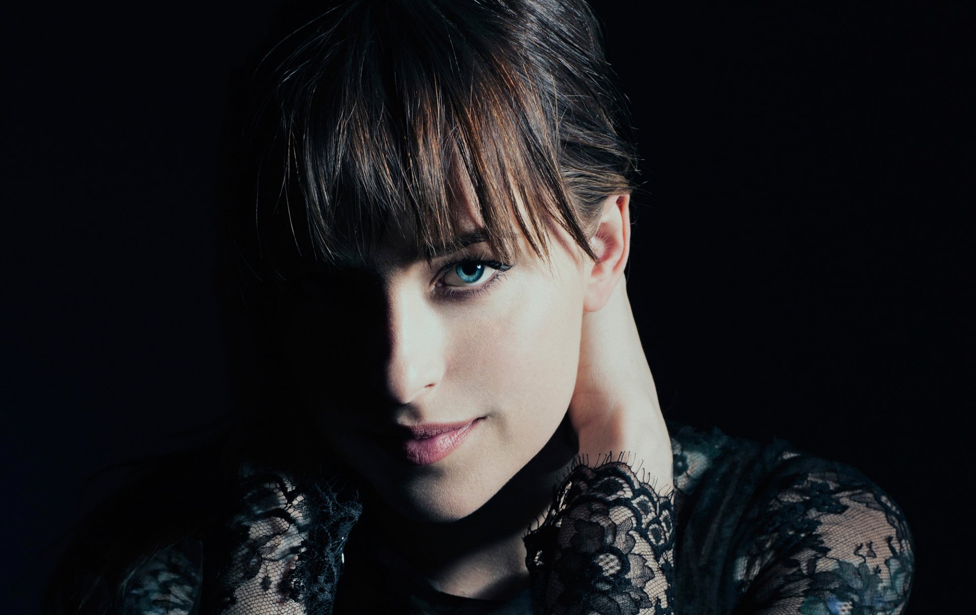 dakota johnson servizio fotografico snl saturday night live