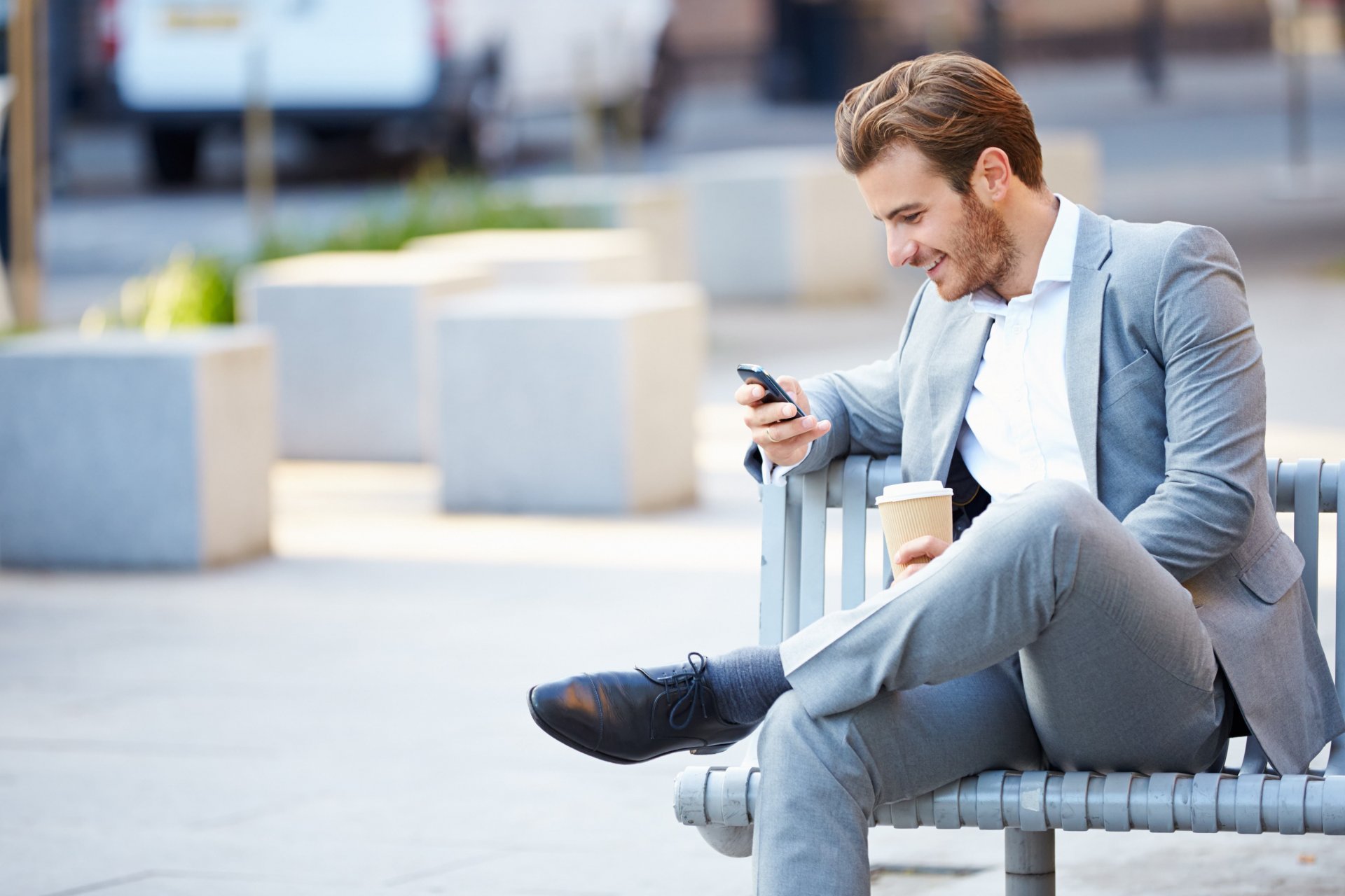caffè negozio ragazzo telefono