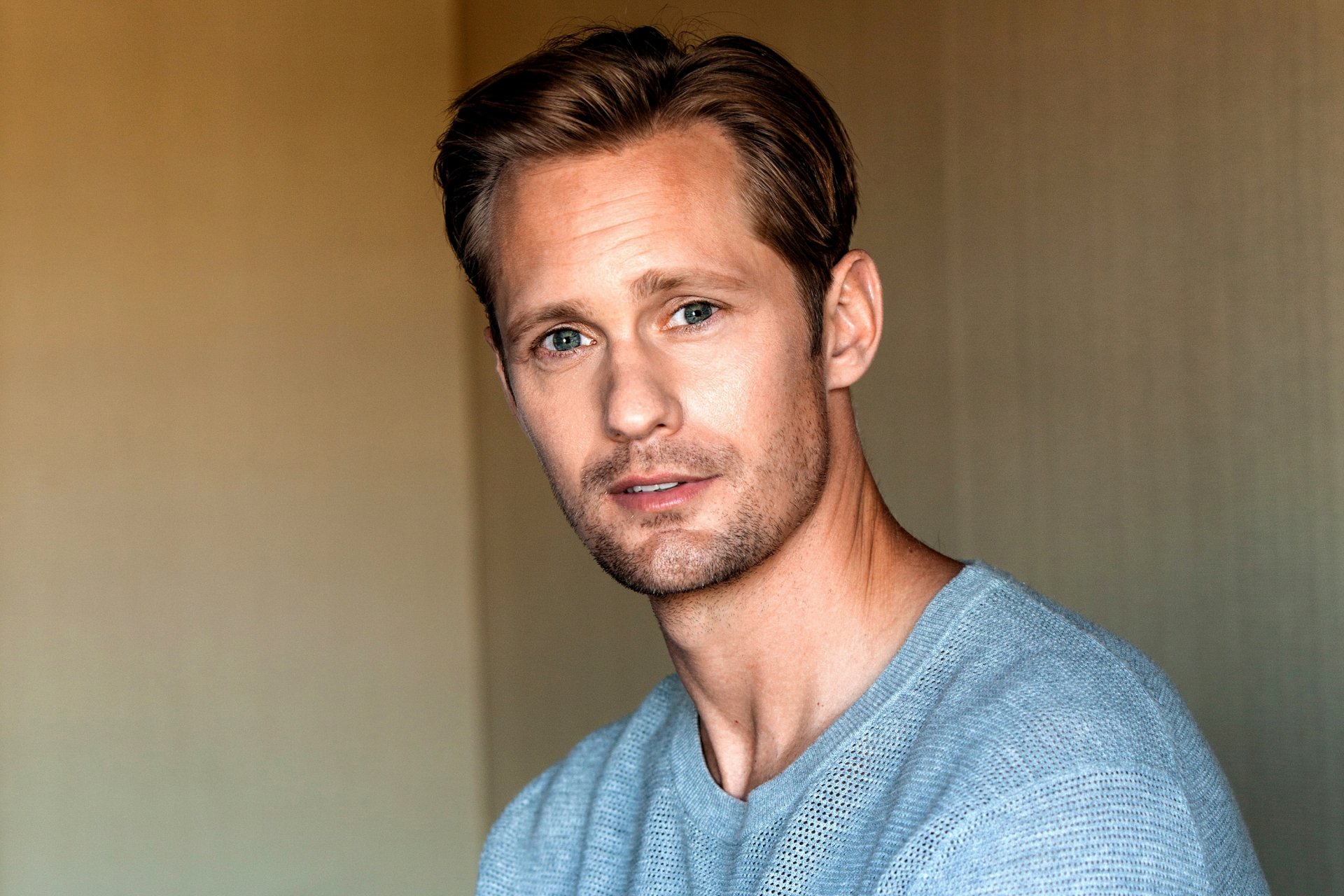 alexander skarsgård attore maschio