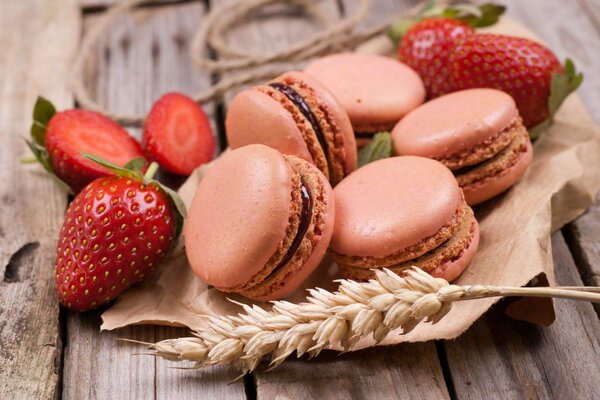Natura morta con amaretti e frutta
