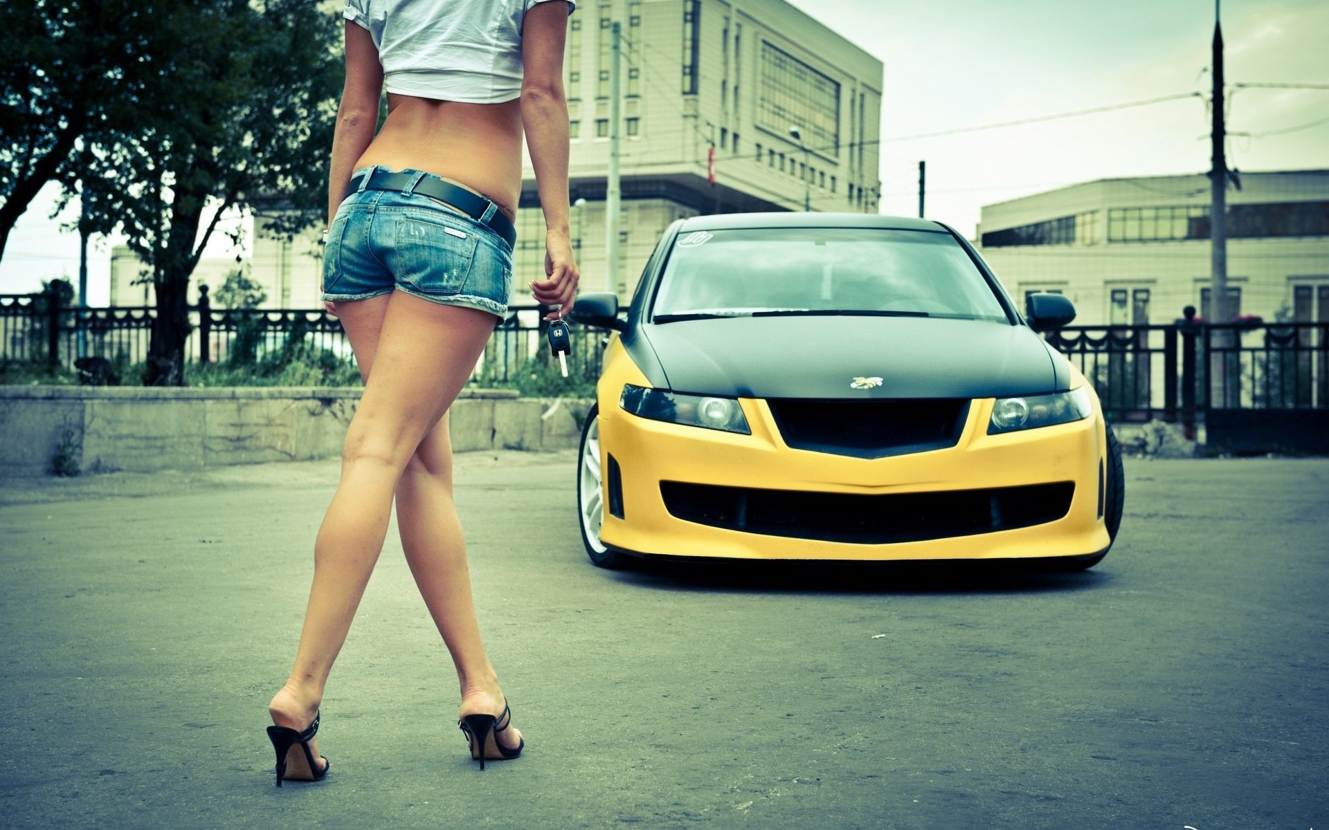 ragazza macchina honda