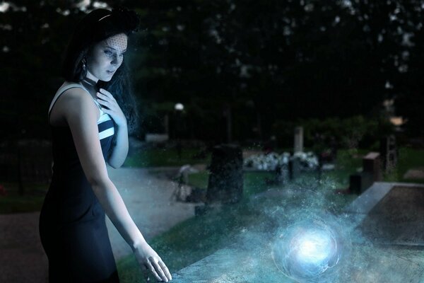 Palla magica brillante per la ragazza