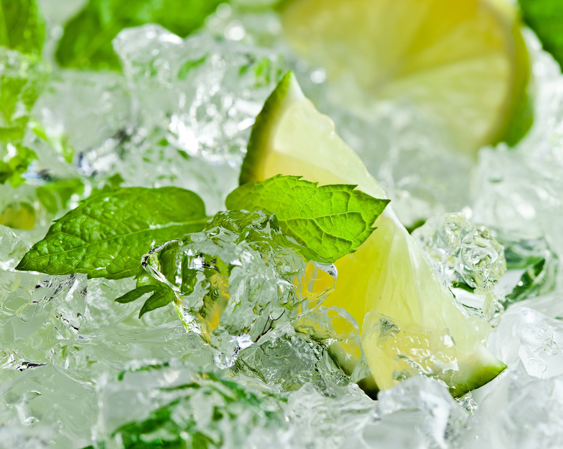agrumi lime ghiaccio foglie di menta