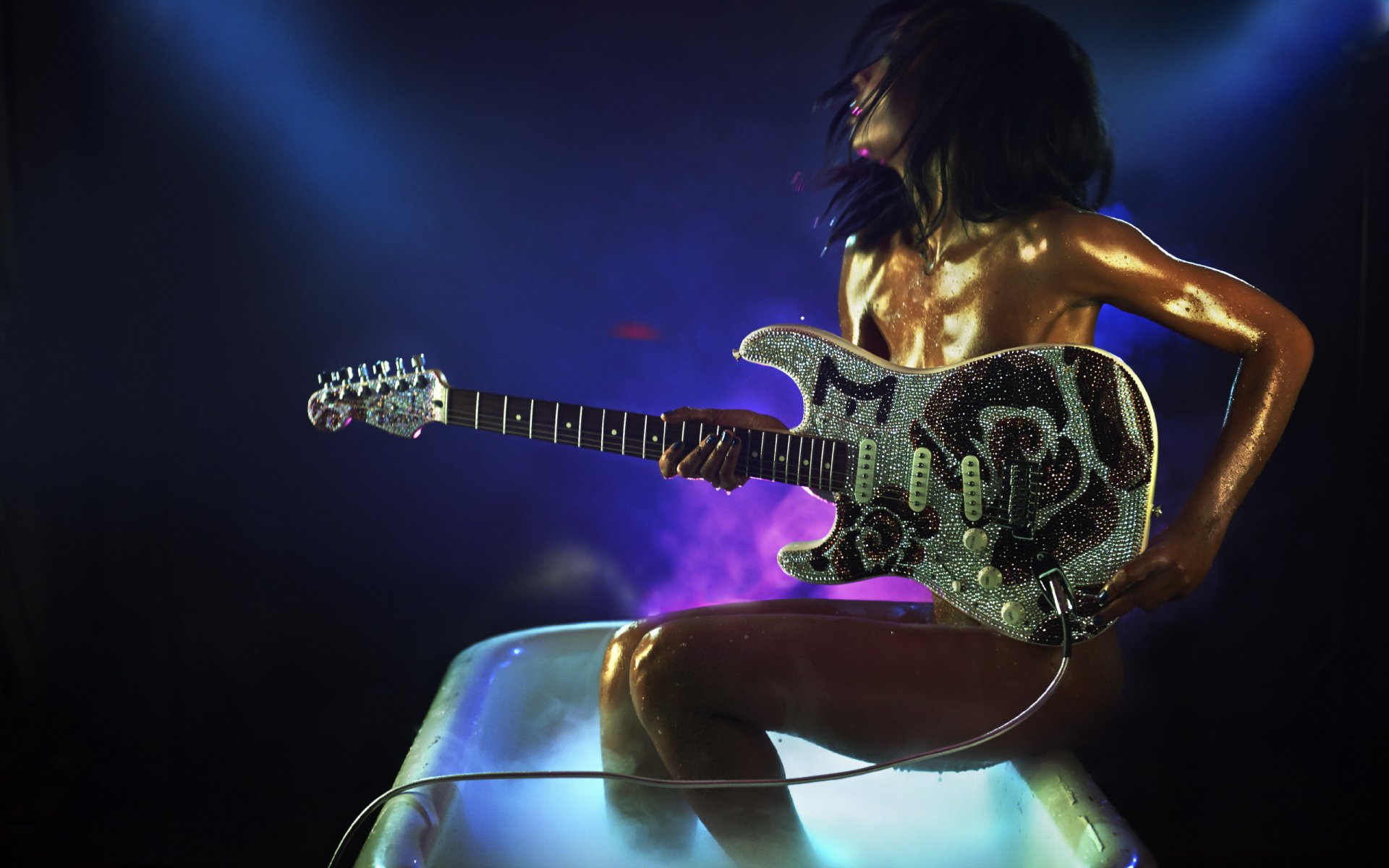 artista malina moye chitarra bagno