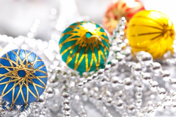 Palle e perline per le vacanze di Capodanno