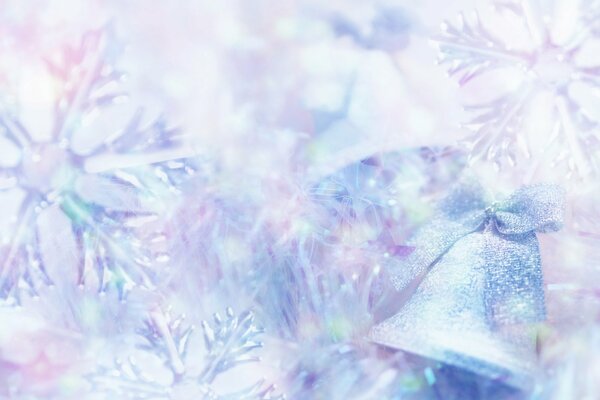 I fiocchi di neve blu neve volano