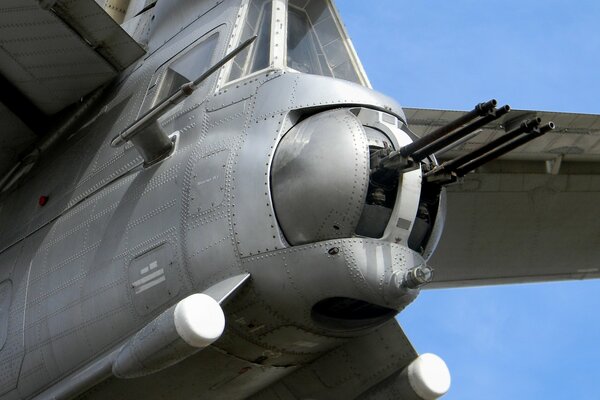 Pistola militare tu-85ms nell affare