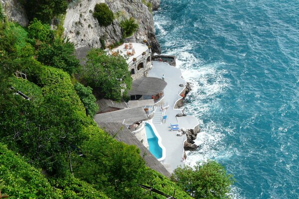 Hotel sulla costa in Italia