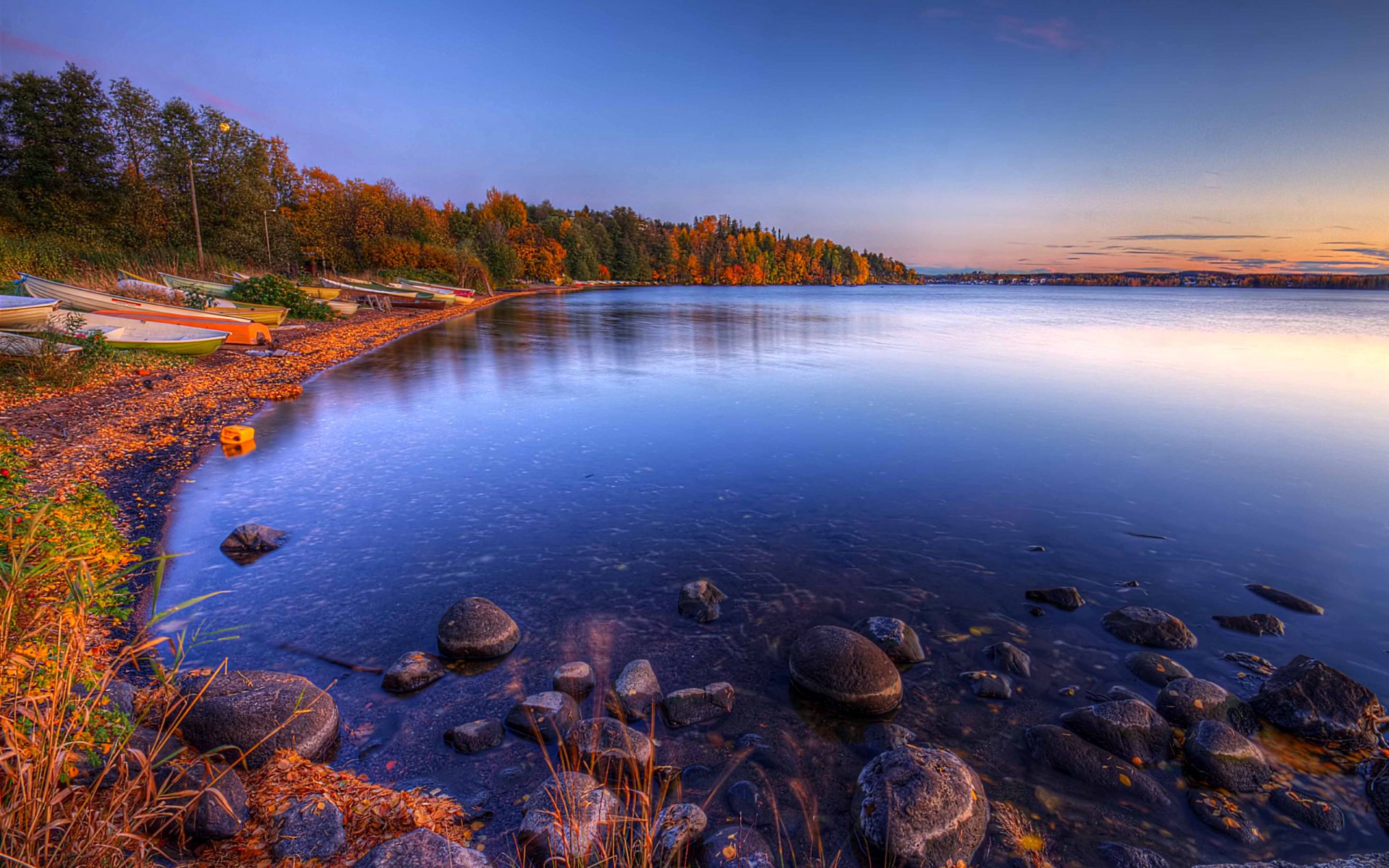 natura paesaggio cielo nuvole lago autunno barche