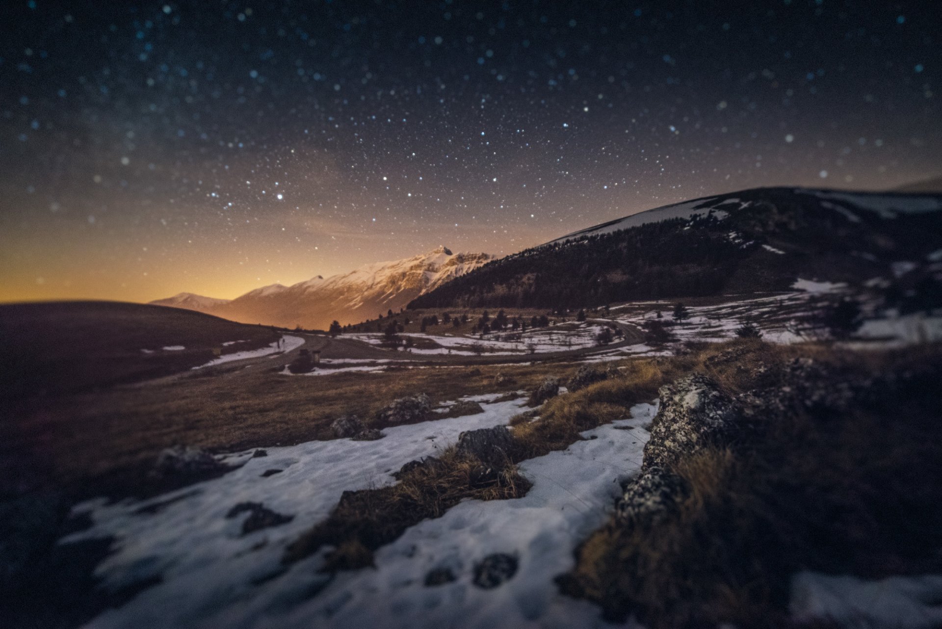 notte montagna neve inverno